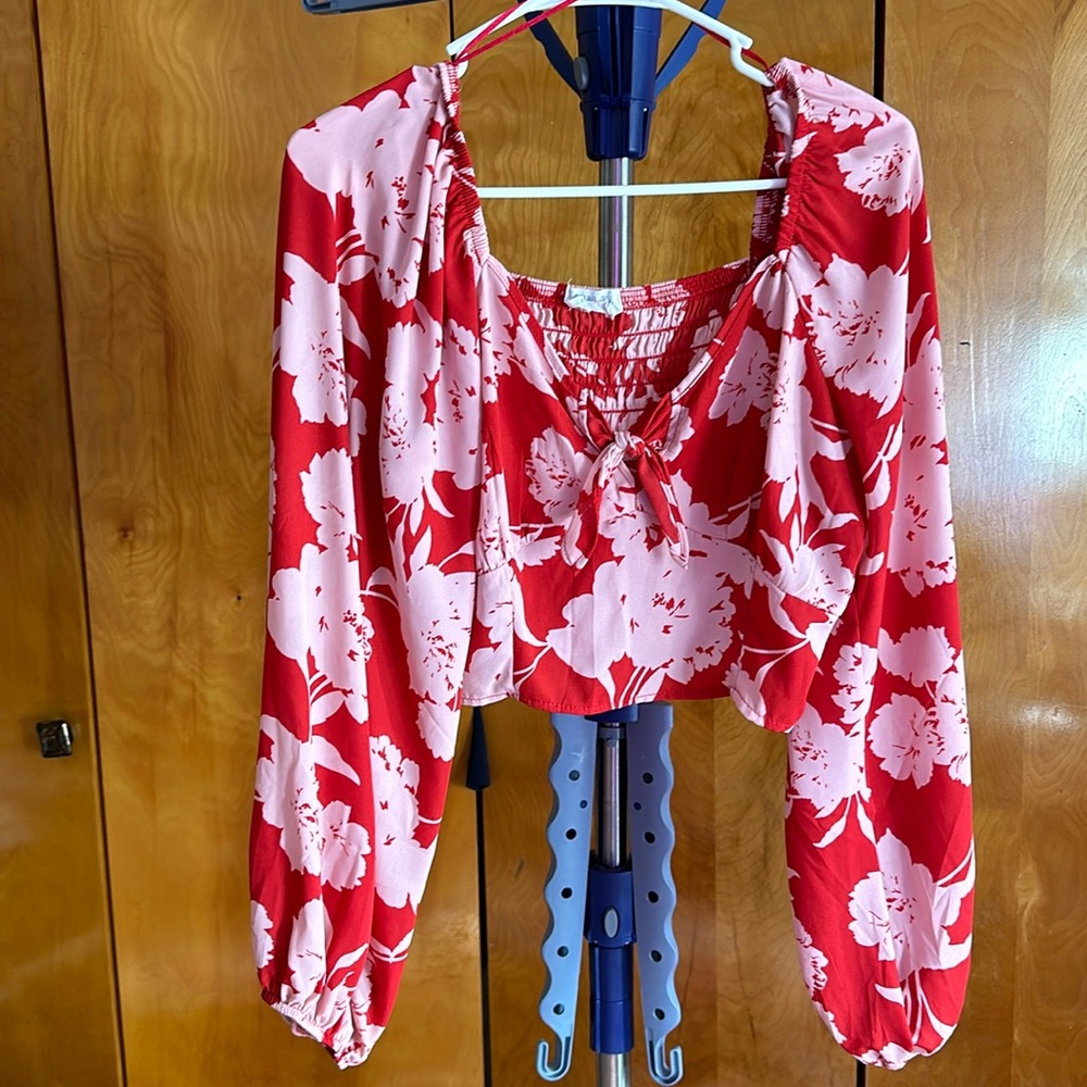 Crop floral tie front